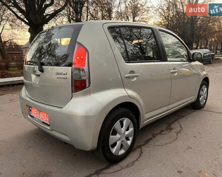 Серый Дайхатсу Сирион, объемом двигателя 1 л и пробегом 214 тыс. км за 4150 $, фото 6 на Automoto.ua