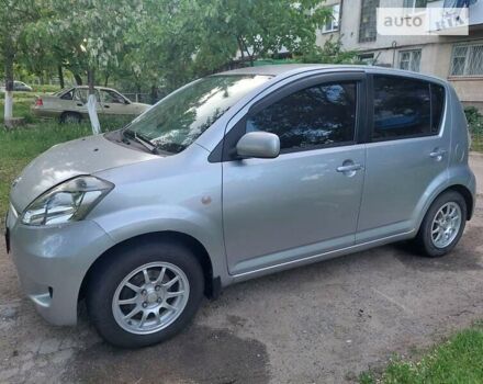 Сірий Дайхатсу Sirion, об'ємом двигуна 1.3 л та пробігом 193 тис. км за 5750 $, фото 2 на Automoto.ua