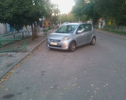 Сірий Дайхатсу Sirion, об'ємом двигуна 0.13 л та пробігом 259 тис. км за 4500 $, фото 1 на Automoto.ua