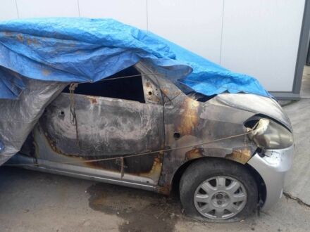Сірий Дайхатсу Sirion, об'ємом двигуна 1.3 л та пробігом 150 тис. км за 1300 $, фото 1 на Automoto.ua