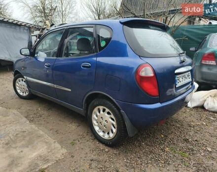 Синий Дайхатсу Сирион, объемом двигателя 0.99 л и пробегом 249 тыс. км за 2750 $, фото 7 на Automoto.ua