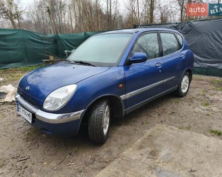 Синий Дайхатсу Сирион, объемом двигателя 0.99 л и пробегом 249 тыс. км за 2750 $, фото 3 на Automoto.ua