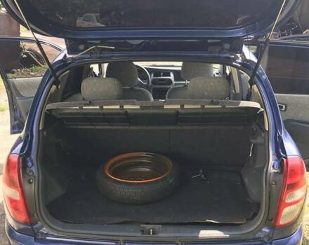 Синій Дайхатсу Sirion, об'ємом двигуна 0.99 л та пробігом 50 тис. км за 3200 $, фото 9 на Automoto.ua