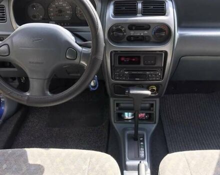 Синій Дайхатсу Sirion, об'ємом двигуна 0.99 л та пробігом 50 тис. км за 3200 $, фото 4 на Automoto.ua