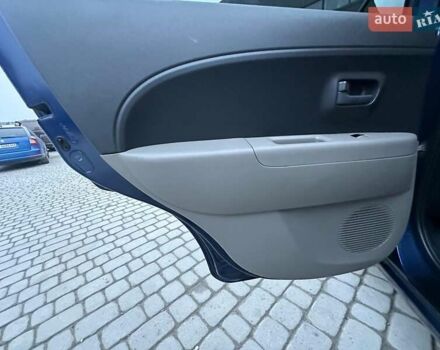 Синій Дайхатсу Sirion, об'ємом двигуна 1.3 л та пробігом 248 тис. км за 5990 $, фото 19 на Automoto.ua