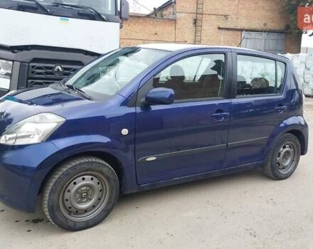 Синій Дайхатсу Sirion, об'ємом двигуна 1.3 л та пробігом 244 тис. км за 2900 $, фото 1 на Automoto.ua