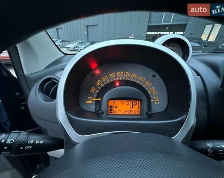 Синій Дайхатсу Sirion, об'ємом двигуна 1.3 л та пробігом 248 тис. км за 5990 $, фото 14 на Automoto.ua