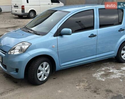 Синій Дайхатсу Sirion, об'ємом двигуна 1 л та пробігом 180 тис. км за 5000 $, фото 3 на Automoto.ua