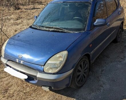 Синий Дайхатсу Сирион, объемом двигателя 1 л и пробегом 250 тыс. км за 1800 $, фото 1 на Automoto.ua