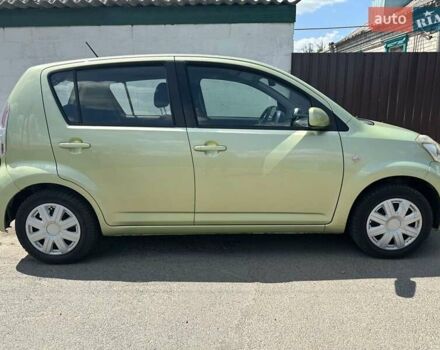 Зелений Дайхатсу Sirion, об'ємом двигуна 1.3 л та пробігом 135 тис. км за 3800 $, фото 1 на Automoto.ua