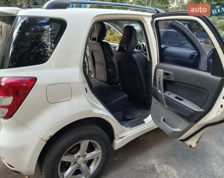 Дайхатсу Terios 2008 у Броварах на Automoto.ua Білий Дайхатсу Terios, об'ємом двигуна 1.5 л та пробігом 220 тис. км за 6800 $, фото 3 на Automoto.ua