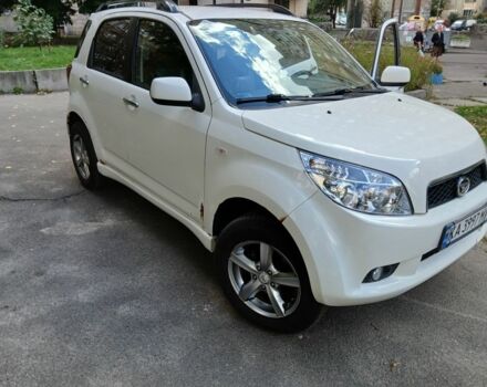 Дайхатсу Terios 2008 у Броварах на Automoto.ua Білий Дайхатсу Terios, об'ємом двигуна 1.5 л та пробігом 220 тис. км за 6800 $, фото 3 на Automoto.ua
