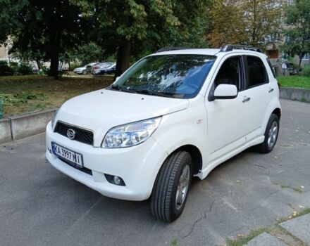 Дайхатсу Terios 2008 у Броварах на Automoto.ua Білий Дайхатсу Terios, об'ємом двигуна 1.5 л та пробігом 220 тис. км за 6800 $, фото 2 на Automoto.ua