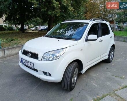 Дайхатсу Terios 2008 у Броварах на Automoto.ua Білий Дайхатсу Terios, об'ємом двигуна 1.5 л та пробігом 220 тис. км за 6800 $, фото 1 на Automoto.ua