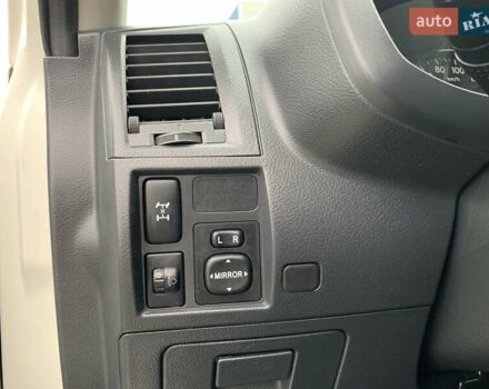 Дайхатсу Териос 2009 в Одессе на Automoto.ua Белый Дайхатсу Териос, объемом двигателя 1.5 л и пробегом 179 тыс. км за 7800 $, фото 22 на Automoto.ua