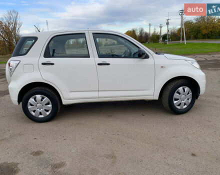 Дайхатсу Териос 2009 в Одессе на Automoto.ua Белый Дайхатсу Териос, объемом двигателя 1.5 л и пробегом 179 тыс. км за 7800 $, фото 13 на Automoto.ua