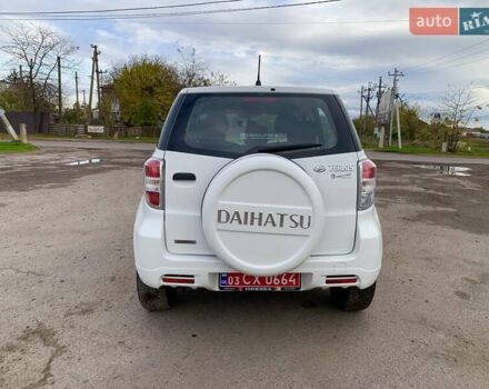 Дайхатсу Териос 2009 в Одессе на Automoto.ua Белый Дайхатсу Териос, объемом двигателя 1.5 л и пробегом 179 тыс. км за 7800 $, фото 10 на Automoto.ua
