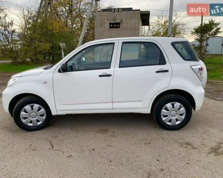 Дайхатсу Териос 2009 в Одессе на Automoto.ua Белый Дайхатсу Териос, объемом двигателя 1.5 л и пробегом 179 тыс. км за 7800 $, фото 7 на Automoto.ua