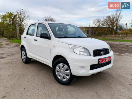 Белый Дайхатсу Териос, объемом двигателя 1.5 л и пробегом 179 тыс. км за 7800 $, фото 1 на Automoto.ua