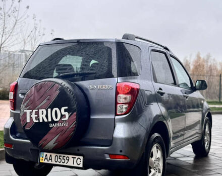 Серый Дайхатсу Териос, объемом двигателя 1.5 л и пробегом 139 тыс. км за 7999 $, фото 2 на Automoto.ua