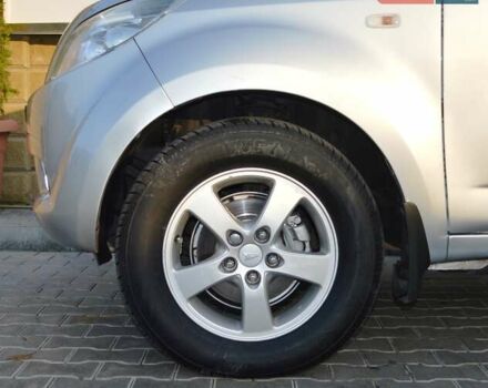 Серый Дайхатсу Териос, объемом двигателя 1.5 л и пробегом 79 тыс. км за 9700 $, фото 8 на Automoto.ua