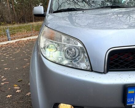 Серый Дайхатсу Териос, объемом двигателя 1.5 л и пробегом 140 тыс. км за 5999 $, фото 2 на Automoto.ua