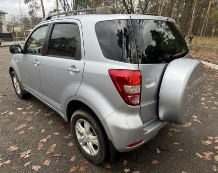 Серый Дайхатсу Териос, объемом двигателя 1.5 л и пробегом 140 тыс. км за 5999 $, фото 4 на Automoto.ua