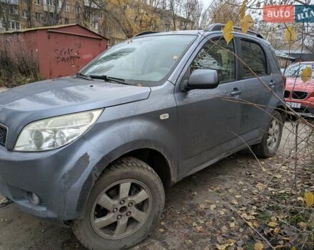 Серый Дайхатсу Териос, объемом двигателя 1.5 л и пробегом 236 тыс. км за 6200 $, фото 1 на Automoto.ua