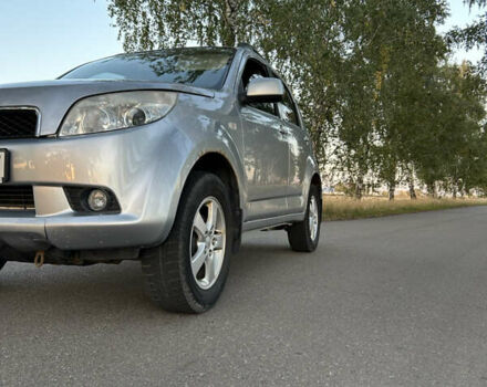 Сірий Дайхатсу Terios, об'ємом двигуна 1.5 л та пробігом 185 тис. км за 6700 $, фото 1 на Automoto.ua