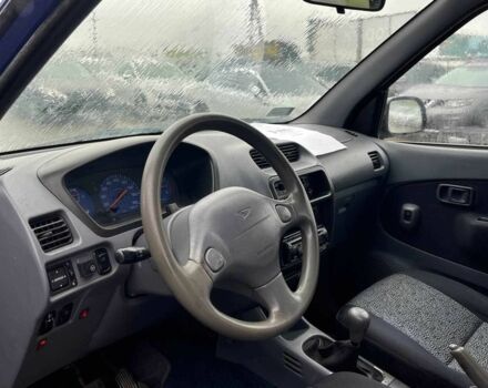 Синій Дайхатсу Terios, об'ємом двигуна 1.3 л та пробігом 290 тис. км за 3690 $, фото 14 на Automoto.ua