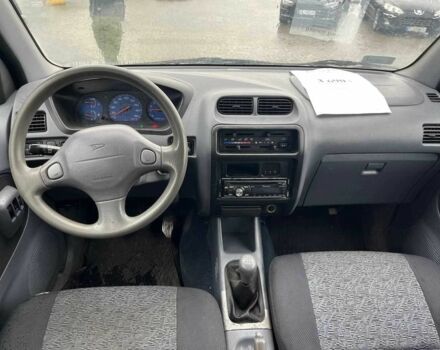 Синій Дайхатсу Terios, об'ємом двигуна 1.3 л та пробігом 290 тис. км за 3690 $, фото 6 на Automoto.ua