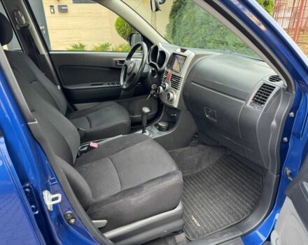 Синій Дайхатсу Terios, об'ємом двигуна 1.5 л та пробігом 125 тис. км за 7500 $, фото 16 на Automoto.ua