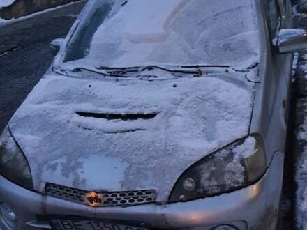 Сірий Дайхатсу YRV, об'ємом двигуна 1.3 л та пробігом 260 тис. км за 3000 $, фото 1 на Automoto.ua