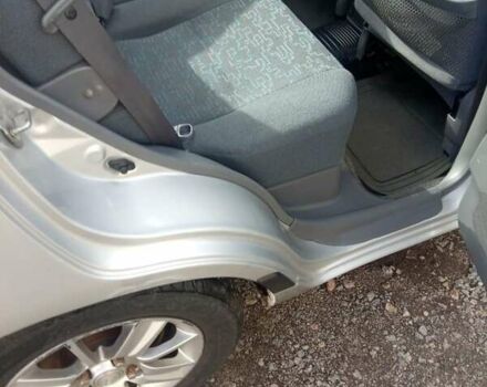 Сірий Дайхатсу Gran Move, об'ємом двигуна 1.59 л та пробігом 170 тис. км за 2300 $, фото 5 на Automoto.ua