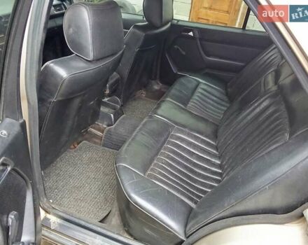 Бежевий Даймлер Даімлєр, об'ємом двигуна 0 л та пробігом 254 тис. км за 1400 $, фото 8 на Automoto.ua