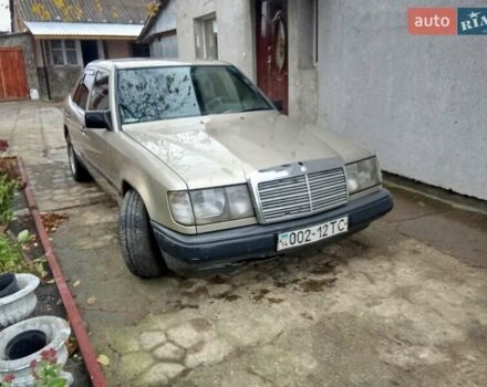 Бежевий Даймлер Даімлєр, об'ємом двигуна 0 л та пробігом 254 тис. км за 1400 $, фото 5 на Automoto.ua