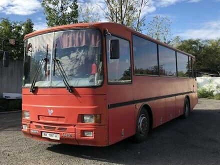 Червоний Денніс Джавелін, об'ємом двигуна 8.3 л та пробігом 400 тис. км за 7000 $, фото 1 на Automoto.ua