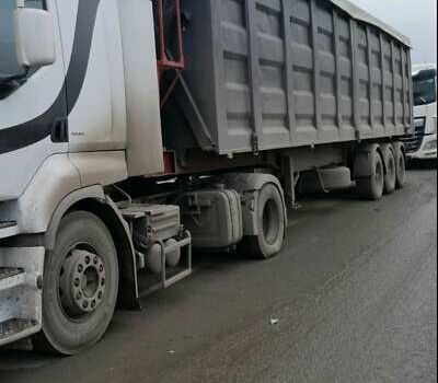 Деннисон SDC 2007 в Одессе на Automoto.ua Красный Деннисон SDC, объемом двигателя 0 л и пробегом 100 тыс. км за 18000 $, фото 2 на Automoto.ua