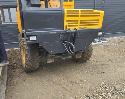 Желтый Диечи Ф, объемом двигателя 4.75 л и пробегом 20 тыс. км за 64170 $, фото 2 на Automoto.ua