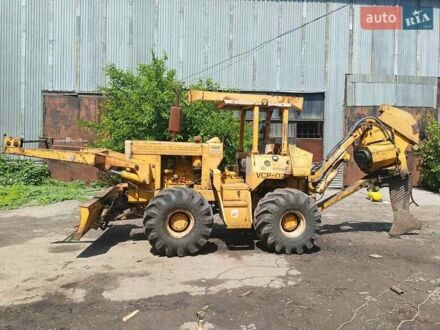 Дитч Витч R100P 1982 в Кропивницком (Кировограде) на Automoto.ua Дитч Витч R100P, объемом двигателя 6 л и пробегом 0 тыс. км за 16000 $, фото 1 на Automoto.ua