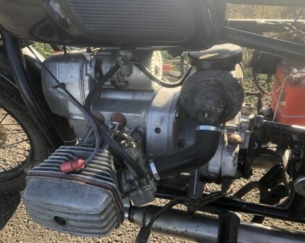 Днепр Другая 1988 в Лозовой на Automoto.ua Днепр Другая, объемом двигателя 0.65 л и пробегом 0 тыс. км за 182 $, фото 1 на Automoto.ua