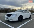 Белый Додж Авенджер, объемом двигателя 2 л и пробегом 329 тыс. км за 4400 $, фото 1 на Automoto.ua