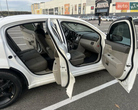 Белый Додж Авенджер, объемом двигателя 2 л и пробегом 328 тыс. км за 5800 $, фото 8 на Automoto.ua