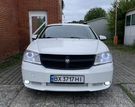 Білий Додж Avenger, об'ємом двигуна 2 л та пробігом 330 тис. км за 4200 $, фото 1 на Automoto.ua