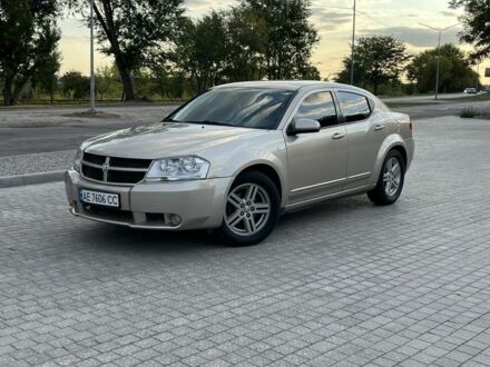 Додж Авенджер 2008 в Запорожье на Automoto.ua Бежевый Додж Авенджер, объемом двигателя 2 л и пробегом 203 тыс. км за 5500 $, фото 1 на Automoto.ua