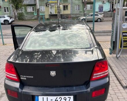 Черный Додж Авенджер, объемом двигателя 2 л и пробегом 200 тыс. км за 2350 $, фото 6 на Automoto.ua