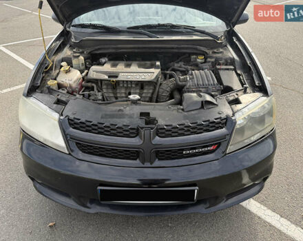 Черный Додж Авенджер, объемом двигателя 2.36 л и пробегом 265 тыс. км за 5000 $, фото 5 на Automoto.ua