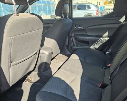 Черный Додж Авенджер, объемом двигателя 2.4 л и пробегом 200 тыс. км за 6800 $, фото 12 на Automoto.ua