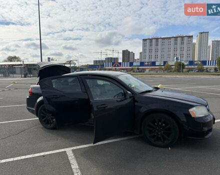 Черный Додж Авенджер, объемом двигателя 2.36 л и пробегом 265 тыс. км за 5000 $, фото 4 на Automoto.ua