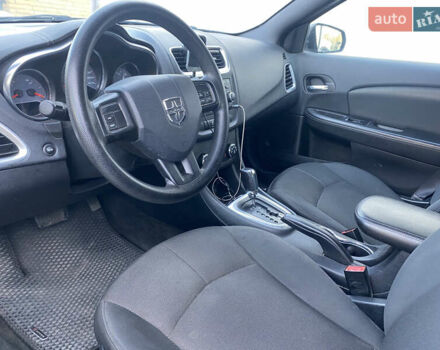 Черный Додж Авенджер, объемом двигателя 2.4 л и пробегом 134 тыс. км за 15000 $, фото 8 на Automoto.ua